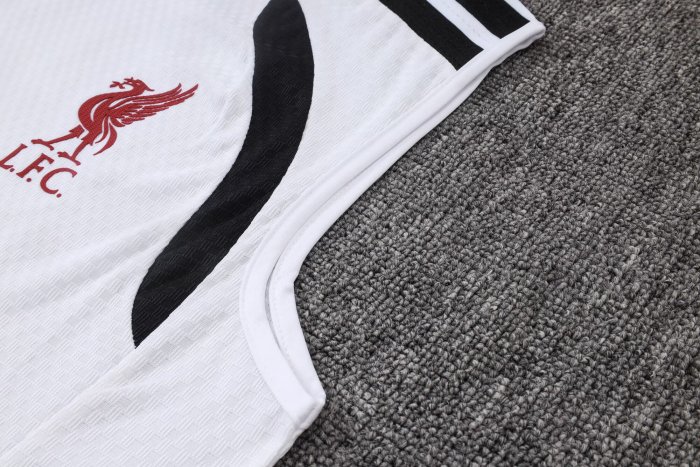 26-27 LIV High Quality Player Version Tank Top And Shorts Suit (球员套装)