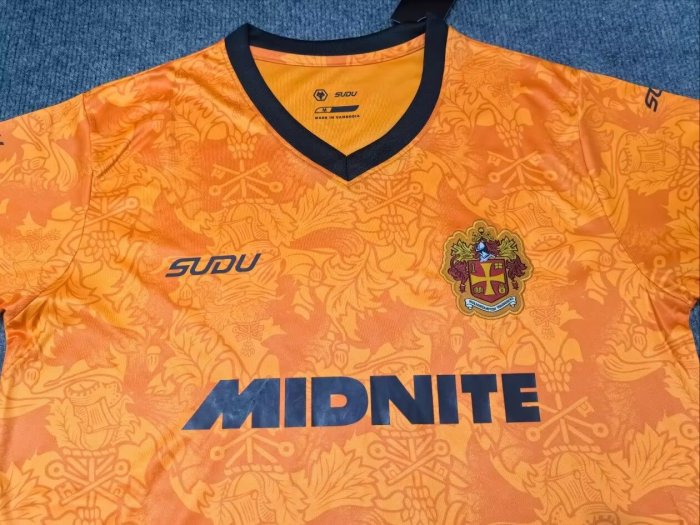 26-27 Wolves Home Fans Soccer Jersey