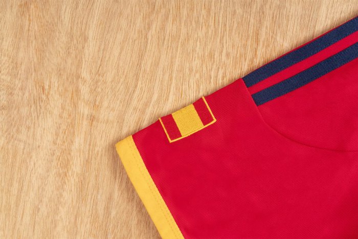 2002 Spain Home Retro Soccer Jersey