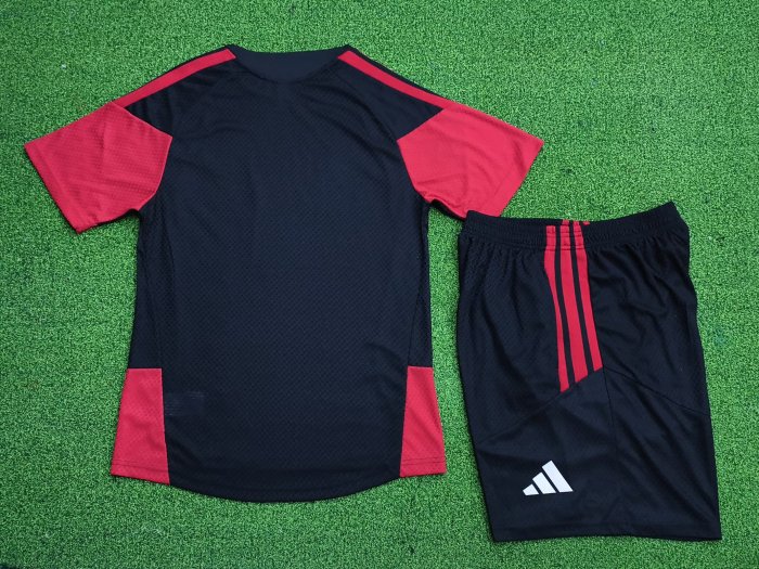 26-27 Man Utd High Quality Player Version Training Short Suit (球员套装)