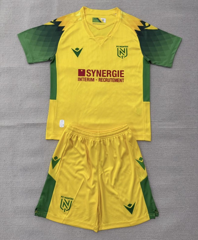 26-27 Nantes Home Adult Suit
