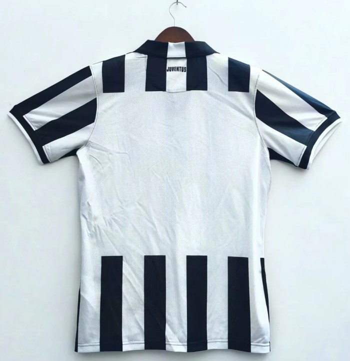 2014-2015 JUV Home Retro Soccer Jersey（不带胸前章）