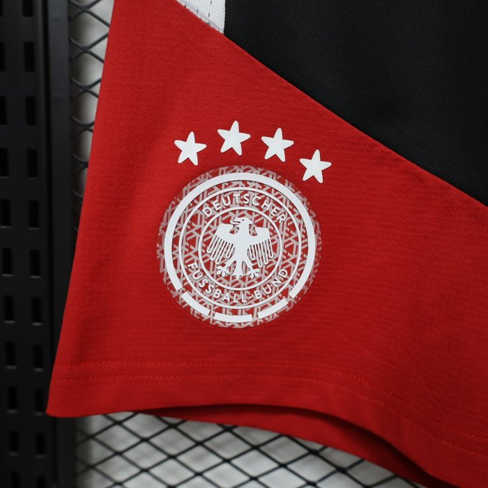 26-27 Germany Red Training Player Version Shorts Pants (球员短裤)