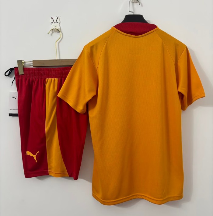 26-27 Galatasaray High Quality Tank Top And Shorts Suit