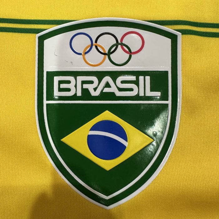26-27 Brazil Retro Version Fans Soccer Jersey