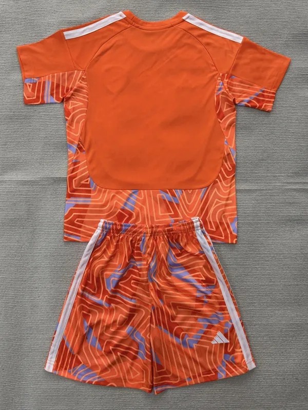 26-27 Leeds United Orange GoalKeeper Adult Suit