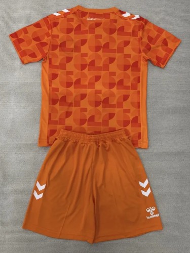 26-27 Sunderland Orange Goalkeeper Adult Suit