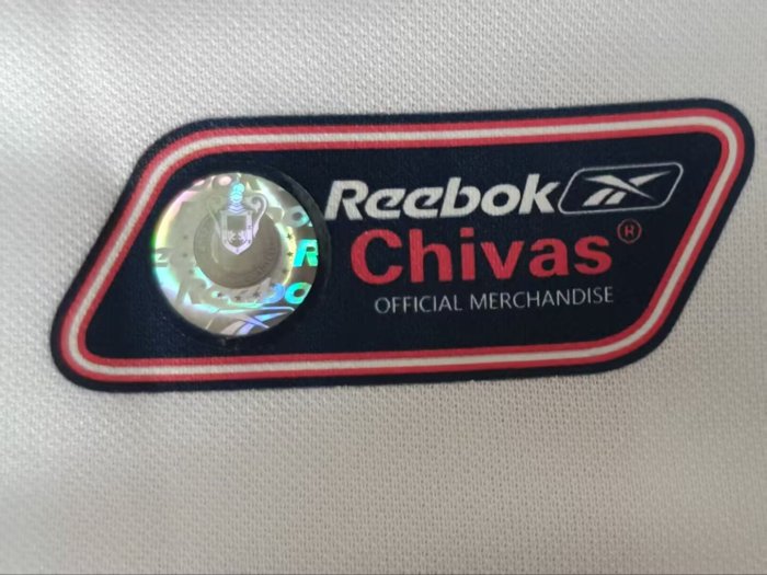 2004-2005 Chivas Home Retro Soccer Jersey
