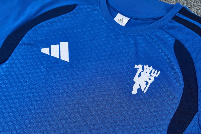26-27 Man Utd High Quality Training Short Suit