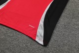 24-25 Man Utd High Quality Training Short Suit