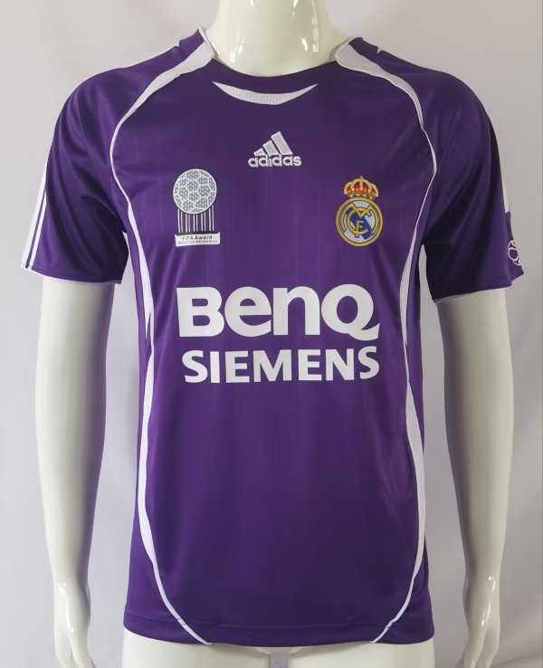 2006-2007 RMA Away Retro Soccer Jersey