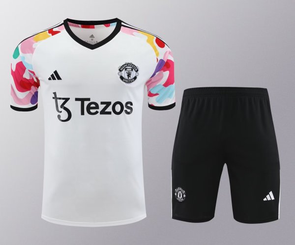 24-25 Man Utd High Quality Training Short Suit