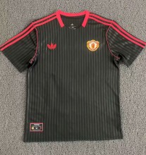 25-26 Man Utd Black Special Edition Fans Soccer Jersey