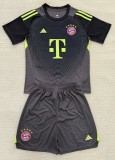 25-26 Bayern Grey Black Goalkeeper Adult Suit