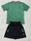 26-27 Sunderland Green Goalkeeper Adult Suit