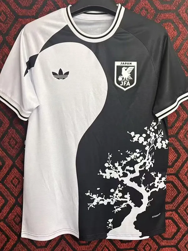 24-25 Japan White Black Special Edition Fans Soccer Jersey