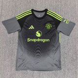 25-26 Man Utd Black Goalkeeper Fans Soccer Jersey