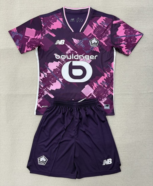 25-26 Lille Fourth Adult Suit