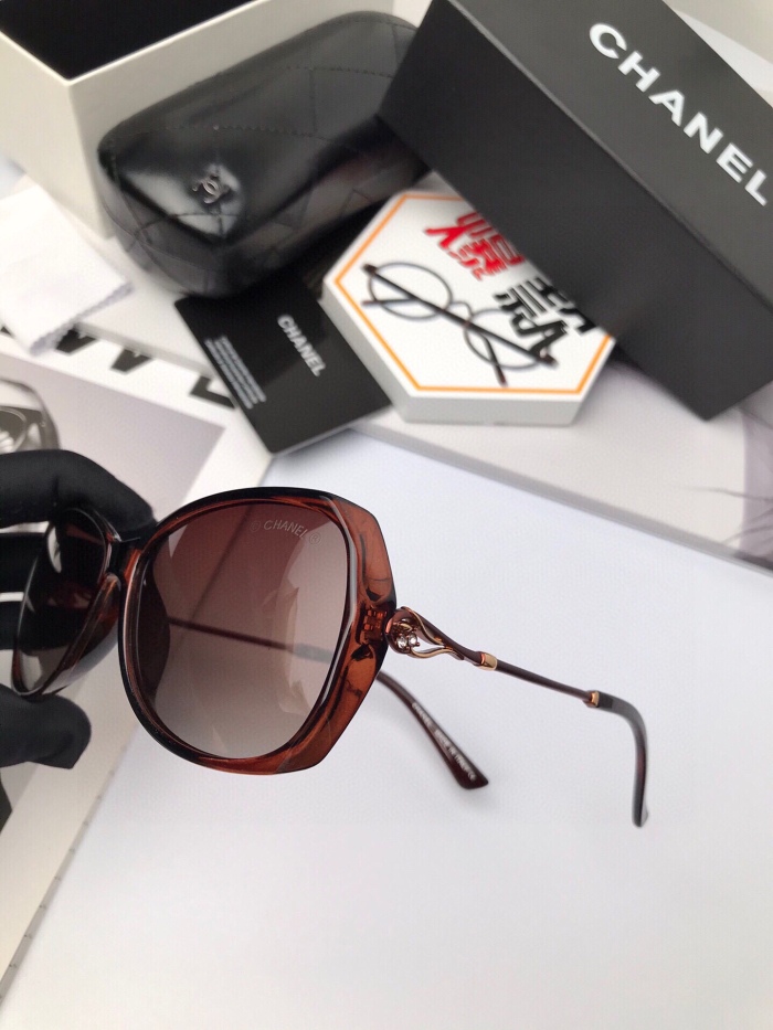 Brenndasneakers C*hanel Glasses Top