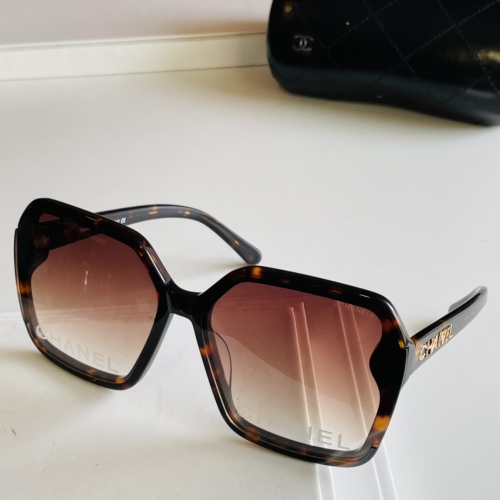 Brenndasneakers C*hanel Glasses Top