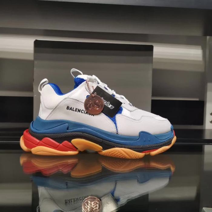 Brenndasneakers B*lenciaga