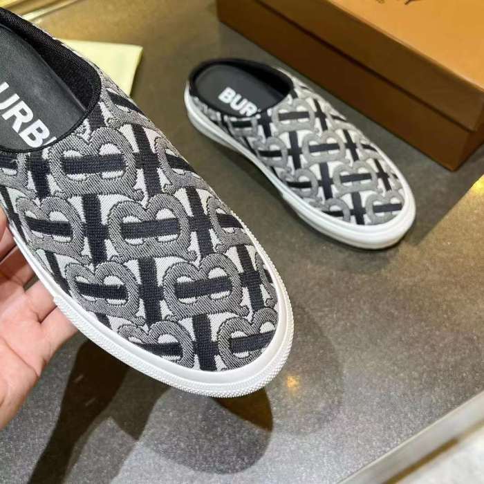 Men Women B*rberry Sneaker （Brenndasneakers）