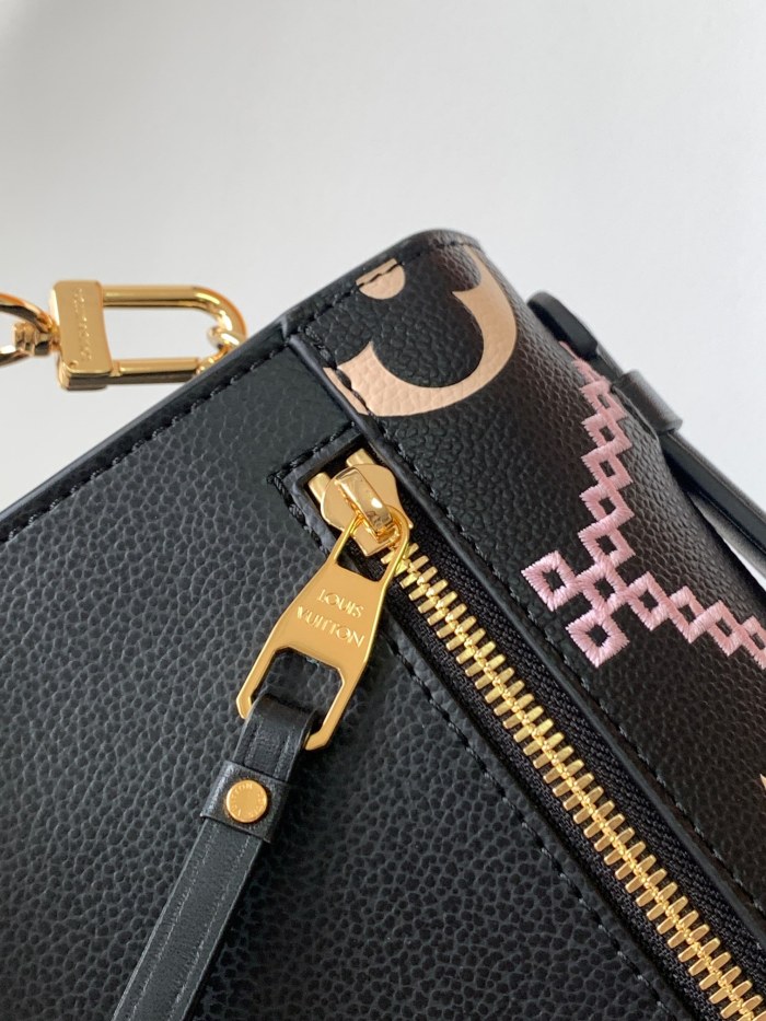 Brenndasneakers L*ouis V*uitton Bag Top Quality 25*19*7CM