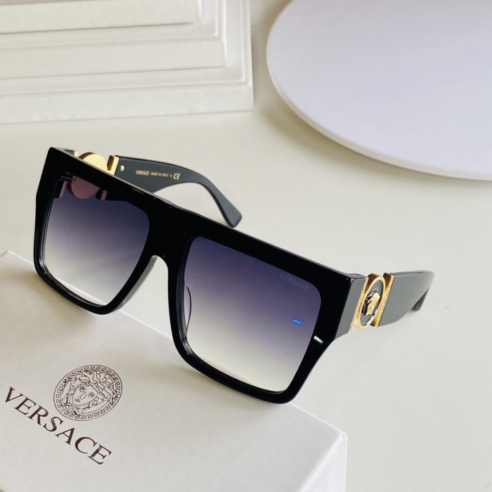 Brenndasneakers V*ersace Glasses Top