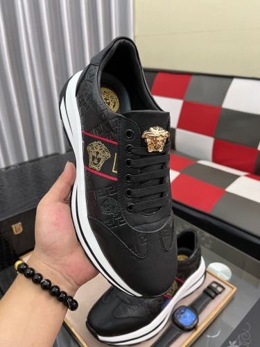 Brenndasneakers Men V*ersace Top Sneaker