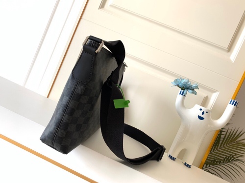 Brenndasneakers L*ouis V*uitton Bag Top Quality 28*25*6cm