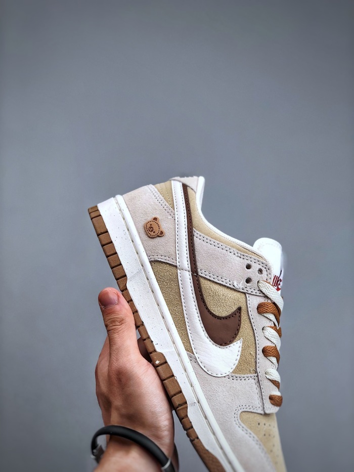 Nike SB Dunk Low (high-end)
