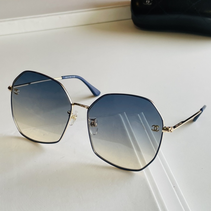 Brenndasneakers C*hanel Glasses Top