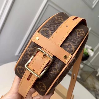 Brenndasneakers L*ouis V*uitton Bag Top Quality 18*17*7cm