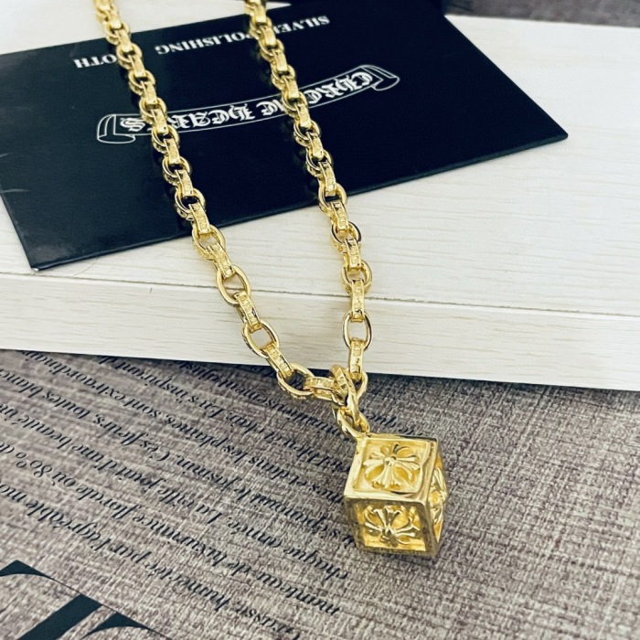 Brenndasneakers Necklace C*hrome H*earts