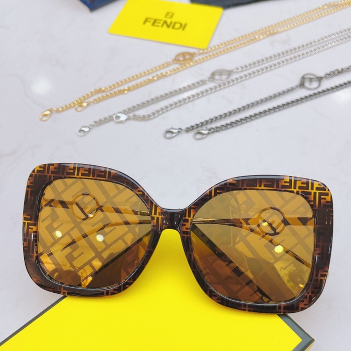 Brenndasneakers F*endi Glasses Top
