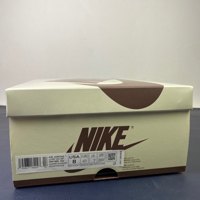 Brenndasneakers T*ravis S*cott x Air Jordan 1 Low OG DM7866-162