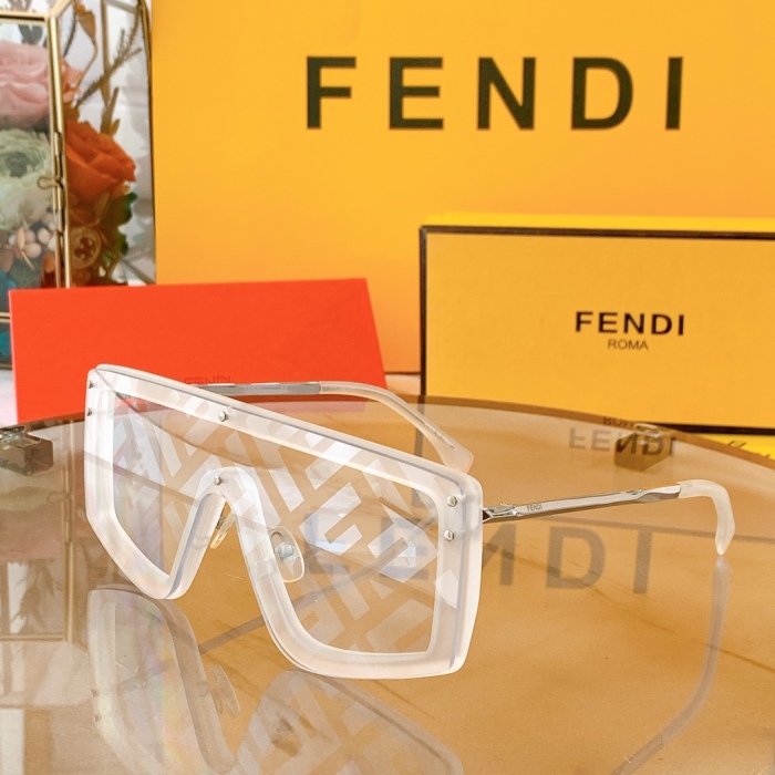 Brenndasneakers F*endi Glasses Top
