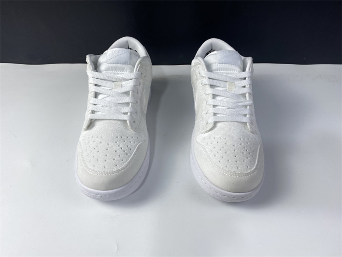 from Brenndasneakers DSM x Nike SB Dunk Low DH2686-100