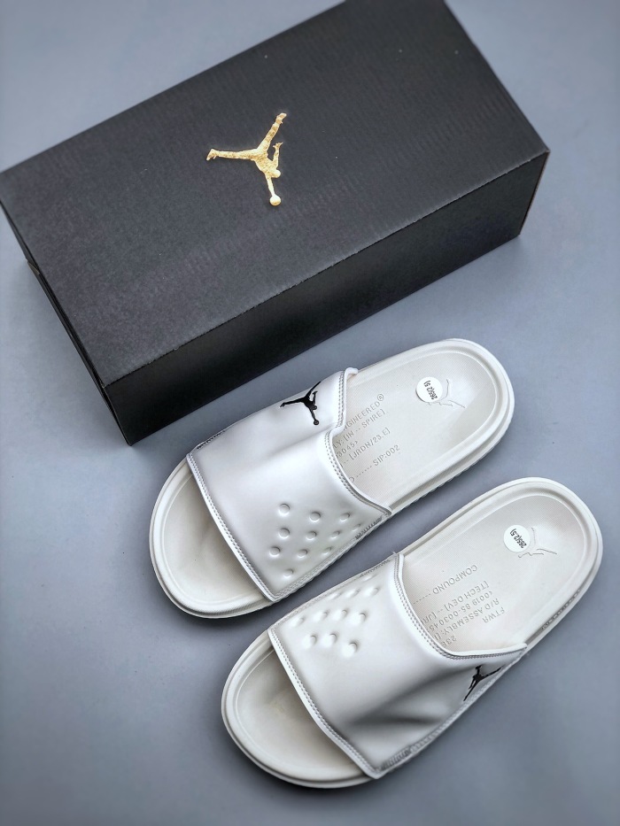 Nike Air Jordan play Slippers (New Arrivals)