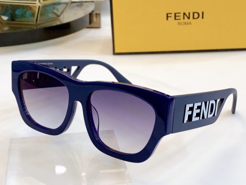 Brenndasneakers F*endi Glasses Top