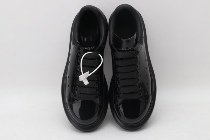 Brenndasneakers A*exander M*queen Sneaker