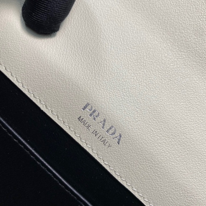 Free shipping Trusted seller P*rada Bag Top Quality