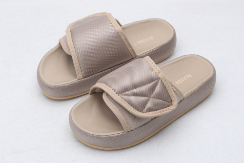 Brenndasneakers Brenndasneakers Yeezy Slide