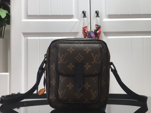 Brenndasneakers L*ouis V*uitton Bag Top Quality 15*17*8CM