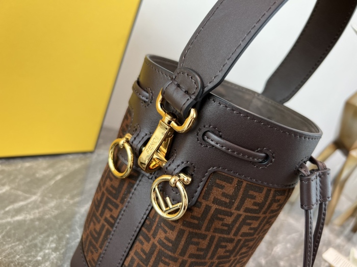 Brenndasneakers F*endi Bag Top Quality 12*10*18CM
