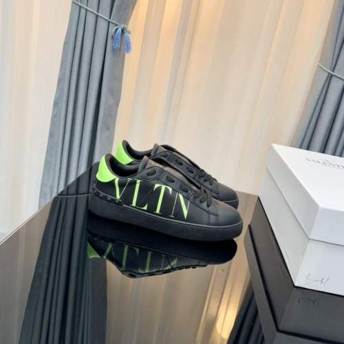 Women Men V*alentino Sneakers ( Brenndasneakers)
