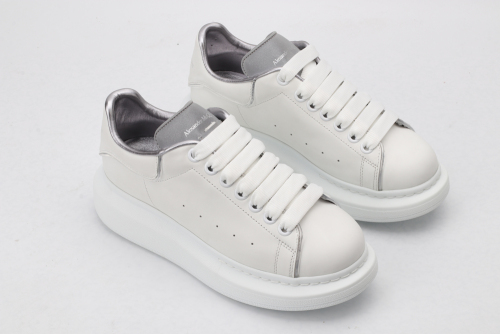 Brenndasneakers A*exander M*queen Sneaker