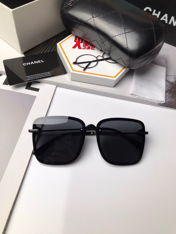 Brenndasneakers C*hanel Glasses Top