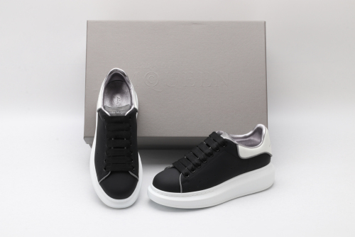 Brenndasneakers A*exander M*queen Sneaker