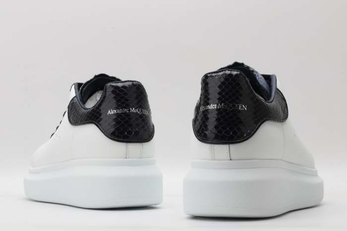 Brenndasneakers A*exander M*queen Sneaker